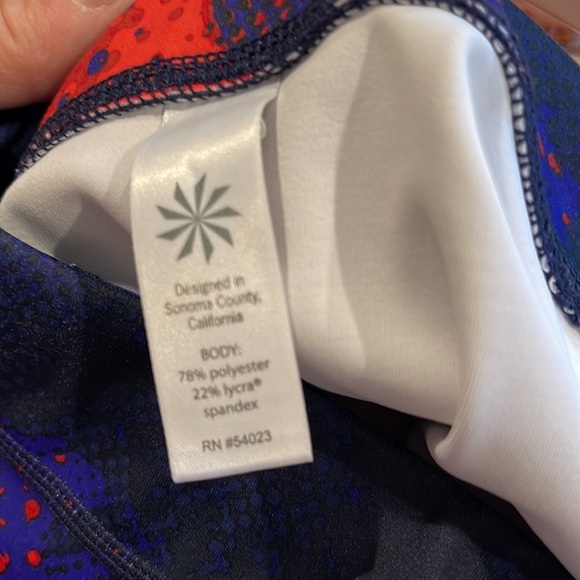 ATHLETA Blue and red 3/4 leggings. Size small - Picture 10 of 12